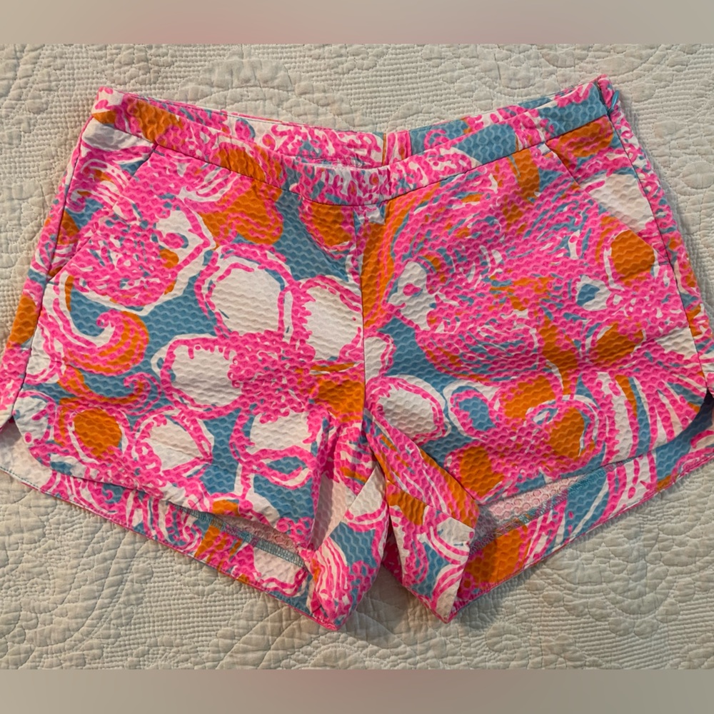 Women’s Lilly Pulitzer shirts size 6